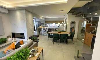 Imagem 6: Casa de condomínio para venda tem 220 metros quadrados com 3 quartos