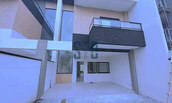 Imagem: Sobrado perfeito em fase final de construção