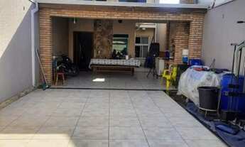 Imagem 3: Sobrado para venda com 160 metros quadrados com 3 quartos