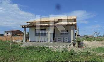 Imagem: Casa nova com 2 quartos e quintal amplo