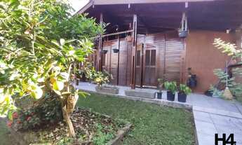 Imagem 4: CASA com 4 dormitórios à venda com 269.8m² por R$ 620.000,00 no bairro São Lourenço - CURI