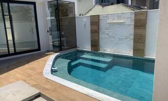 Imagem: CASA TRIPLEX 4 SUÍTES CONDOMÍNIO RIVIERA