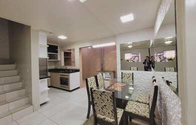 Imagem 7: Sobrado para Venda em Curitiba, Cidade Industrial, 3 dormitórios, 1 suíte, 2 banheiros, 2