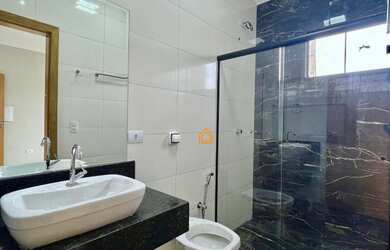 Imagem 5: Imóvel na Parte Alta Jardim Ícaro. Com churrasqueira e com vaga Paralela