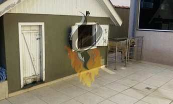 Imagem 5: Sobrado para Venda em Colombo, Campo Pequeno, 4 dormitórios, 2 suítes, 3 banheiros, 3 vaga