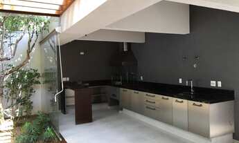 Imagem 4: Casa reformada com 4 suítes à venda em Alto de Pinheiros