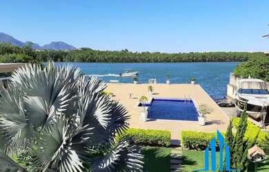 Imagem 3: Casa para venda possui 900 metros quadrados com 5 quartos em Olaria - Guarapari - ES