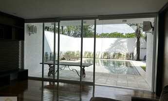 Imagem 5: Casa moderna, descolada, iluminada e em ótima localização. Projeto de arquitetura de João