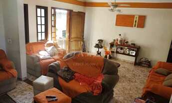 Imagem: Casa à venda, 4 dormitórios sendo 1 suíte