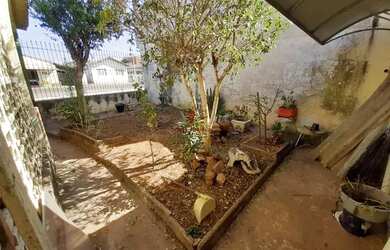 Imagem 2: Casa para venda em Jardim Hipódromo de 250.00m² com 2 Quartos e 3 Garagens