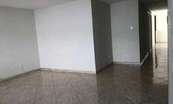 Imagem: Linda cada em condomínio fechado