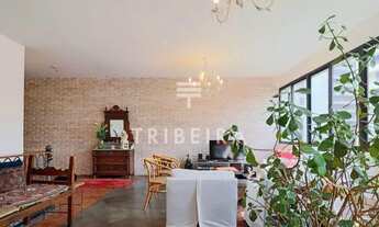 Imagem 4: Imóvel de 243m², com 4 dormitórios (sendo 2 suítes)