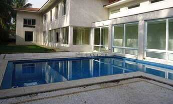 Imagem: Linda casa com acabamento impecavel, próximo