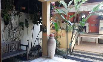 Imagem 3: Casa com 4 suítes em condomínio no Arujá para permuta em apto na Riviera