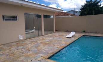 Imagem 2: Casa para aluguel possui 300 metros com 4 quartos