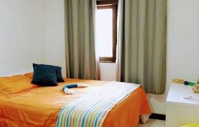 Imagem 15: Alugo casa Dúplex em condomínio fechado com 1500m2 total com 4/4, suítes, mobiliada em Lau