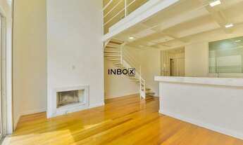 Imagem: Loft duplex com pé direito duplo na Padre