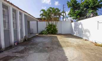 Imagem 3: Casa com 2 suítes, quintal e 6 vagas perto da Av. João Pessoa