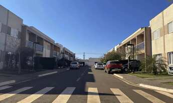 Imagem: Casa Cond. Jockey Club com 3 quartos sendo