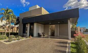 Imagem: Casa terrea no mirante do lago