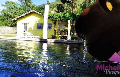 Imagem 2: Casa para Venda em Teresópolis, ALBUQUERQUE, 3 dormitórios, 1 suíte, 4 banheiros, 1 vaga