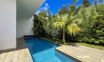 Imagem 2: Casa em Condomínio no Ecoville com 3 quartos sendo 3 Suítes com 4 Vagas de Garagem 460 m2