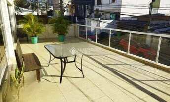 Imagem: Espetacular Sobrado no Jardim do Mar