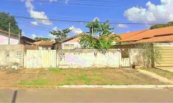 Imagem: ÁREA GRANDE COM EXCELENTE LOCALIZAÇÃO