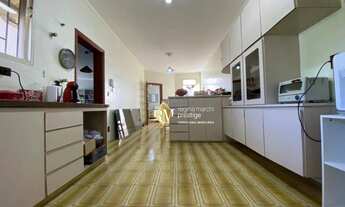 Imagem 7: Sobrado Espetacular com Acesso por Duas Ruas