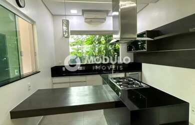 Imagem 3: Casa em condomínio disponível para locação no bairro Jardins Barcelona