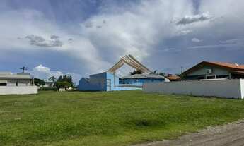Imagem 2: Terreno plano a venda no Ninho Verde 1, próximo à portaria