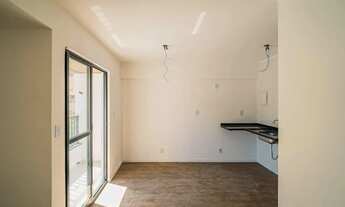 Imagem: Studio Rooftop na Rua Padre Café - disponível