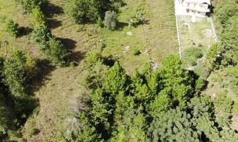 Imagem 3: Terreno à Venda na Região do Vale Encantado - Campos do Jordão/SP