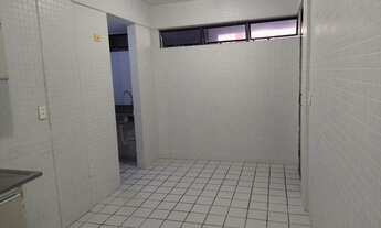 Imagem 4: Apartamento com 3 quartos, 110 m² - venda por R$ 470.000 ou aluguel por R$ 2.400/mês - Cab