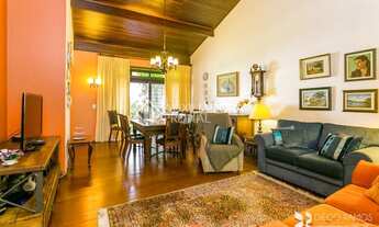 Imagem 2: Maravilhosa casa térrea com um amplo pátio no bairro Jardim Isabel