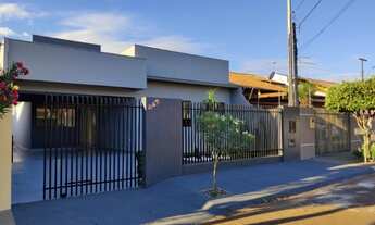 Imagem 2: Casa nova em excelente localização