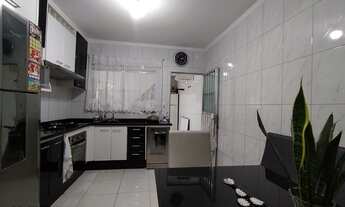 Imagem 6: Lindo Sobrado 3 dorms 2 banheiros 4 vagas prox ao Shopping e Centro comercial