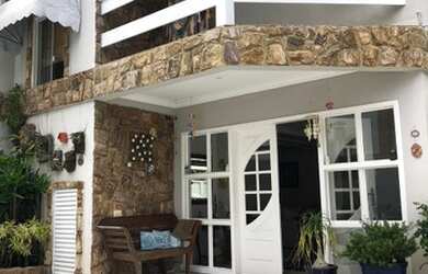 Imagem 6: Casa de condomínio para venda possui 278 metros quadrados com 4 quartos