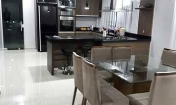 Imagem 3: Triplex para Venda em Ponta Grossa, Boa Vista, 3 dormitórios, 1 suíte, 4 banheiros, 4 vaga