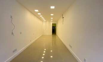 Imagem 3: Loja com sobreloja na Rua Teixeira de Gouvêa, Centro de Macaé (DIRETO C/ O PROPRIETÁRIO!!