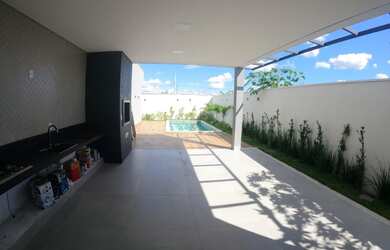 Imagem 5: Casa com 243m², 3 suítes, escritório, em condomínio na zona sul