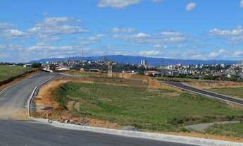 Imagem 2: Terreno-Lote-para-Venda-em-Santa-Fe-Conselheiro-Lafaiete-MG