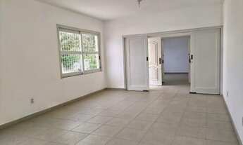 Imagem 5: Casa 4 dormitórios ou + para Venda em Florianópolis, Coqueiros, 5 dormitórios, 1 suíte, 4