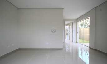 Imagem 7: Sobrado novo no Cajuru, com 125m², 3 quartos sendo uma suíte e 2 vagas de garagem