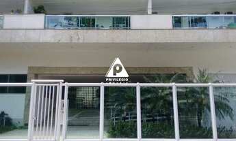 Imagem: Privilégio Imóveis vende Suntuoso apartamento