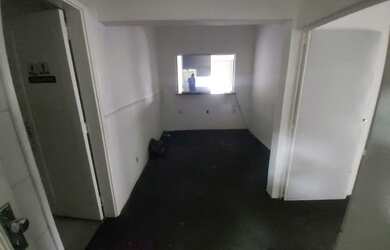 Imagem 5: Sala/Conjunto para aluguel possui 117 metros quadrados em Centro