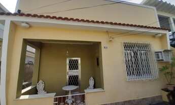 Imagem: Vendo Exc.Casa com 2 qts.em Realengo, bairro
