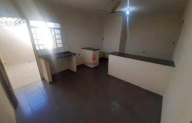 Imagem 4: Casa para Locação em Rio Claro, Vila Elizabeth (BNH), 2 dormitórios, 1 banheiro