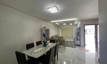 Imagem 7: Lindo Sobrado com 4 Suítes, com Banheira Hidromassagem Jacuzzi