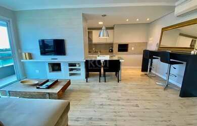 Imagem 3: Apartamento com 1 dormitório para alugar, 57 m² por R$ 3.300,00/mês - Três Figueiras - Por